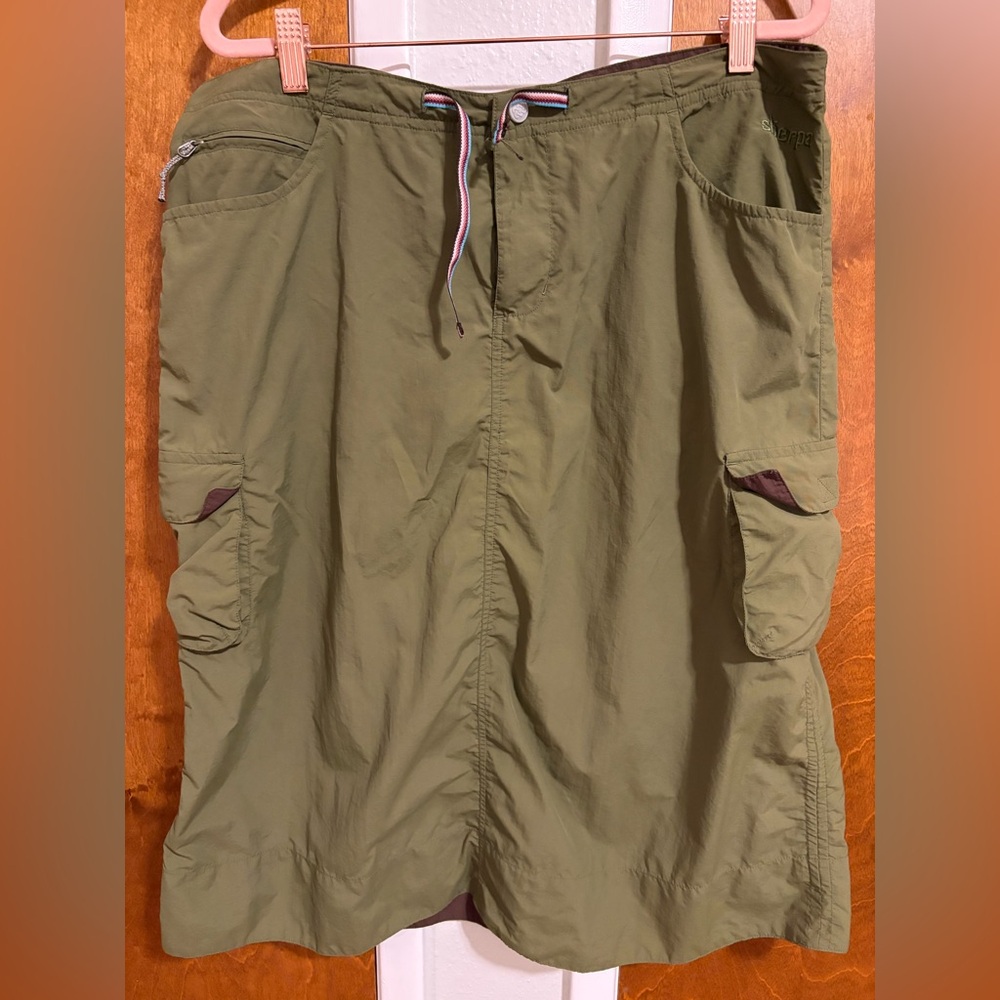 Women’s Green Sherpa Hiking Skirt